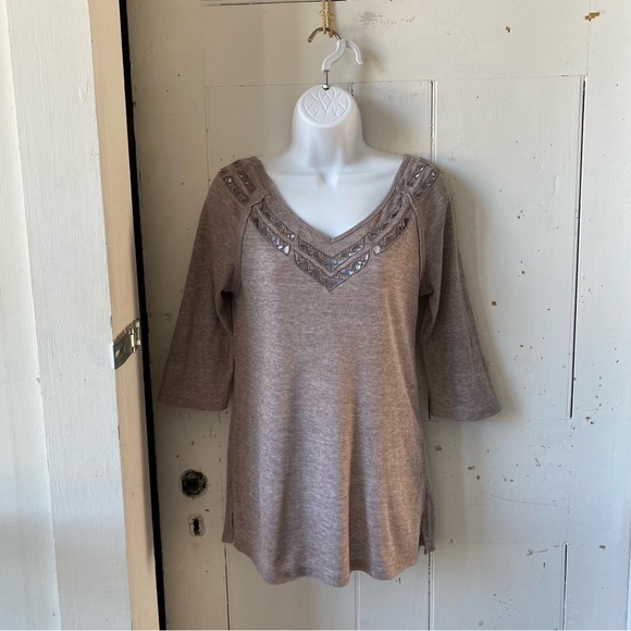 Ellison V-Neck Tunic - Picture 7 of 10